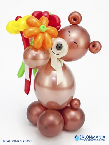 Balon dekoracija Medo sa cvijećem premium